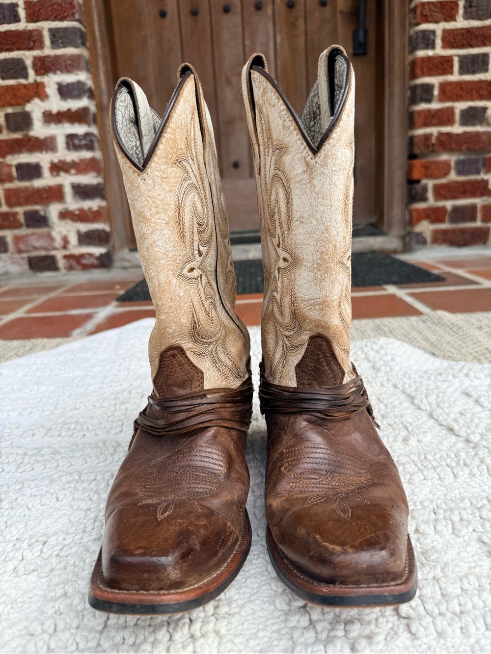 Women’s Laredo Myra Tan and Cream Cowboy Western Boot - Picture 3 of 9